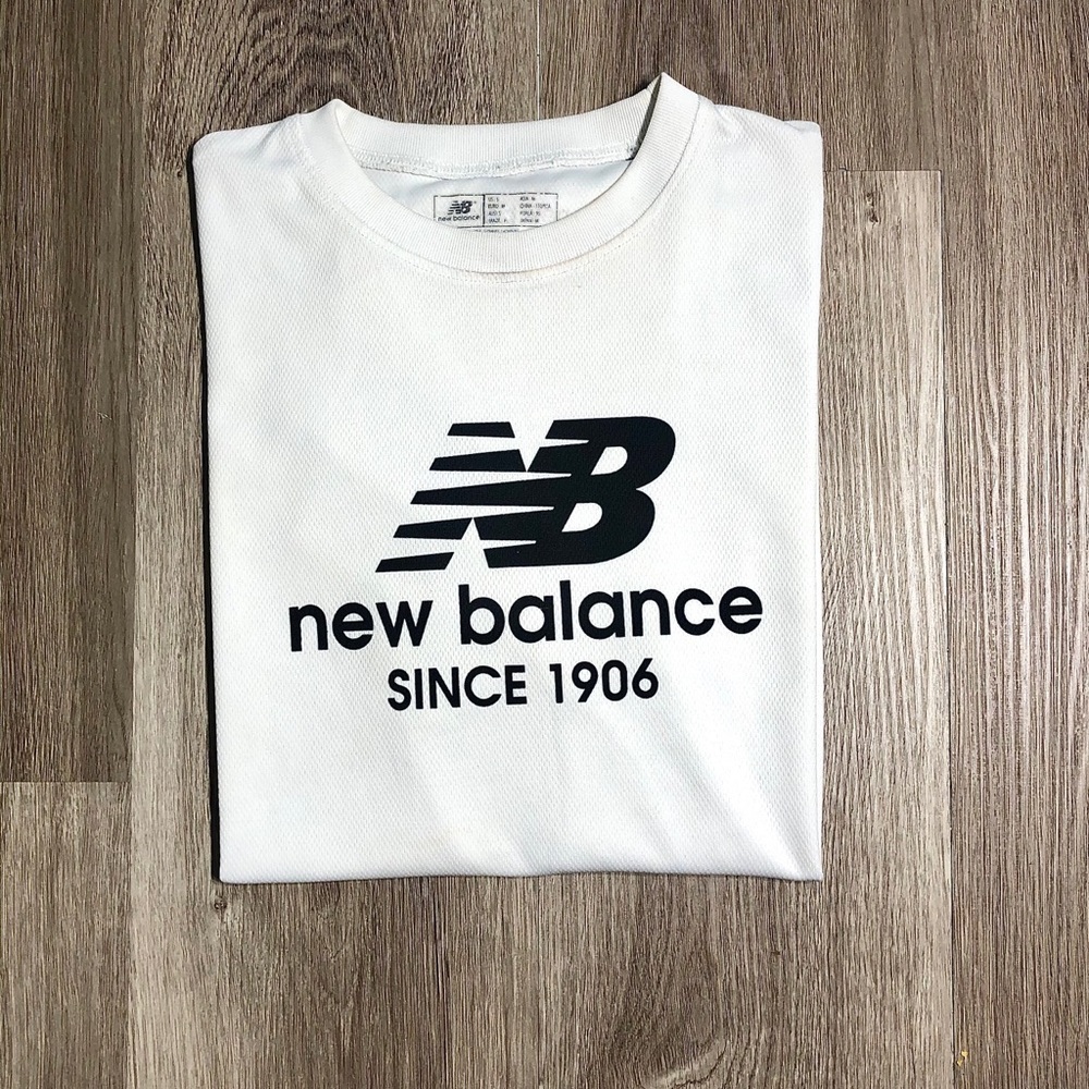 New Balance T-shirt